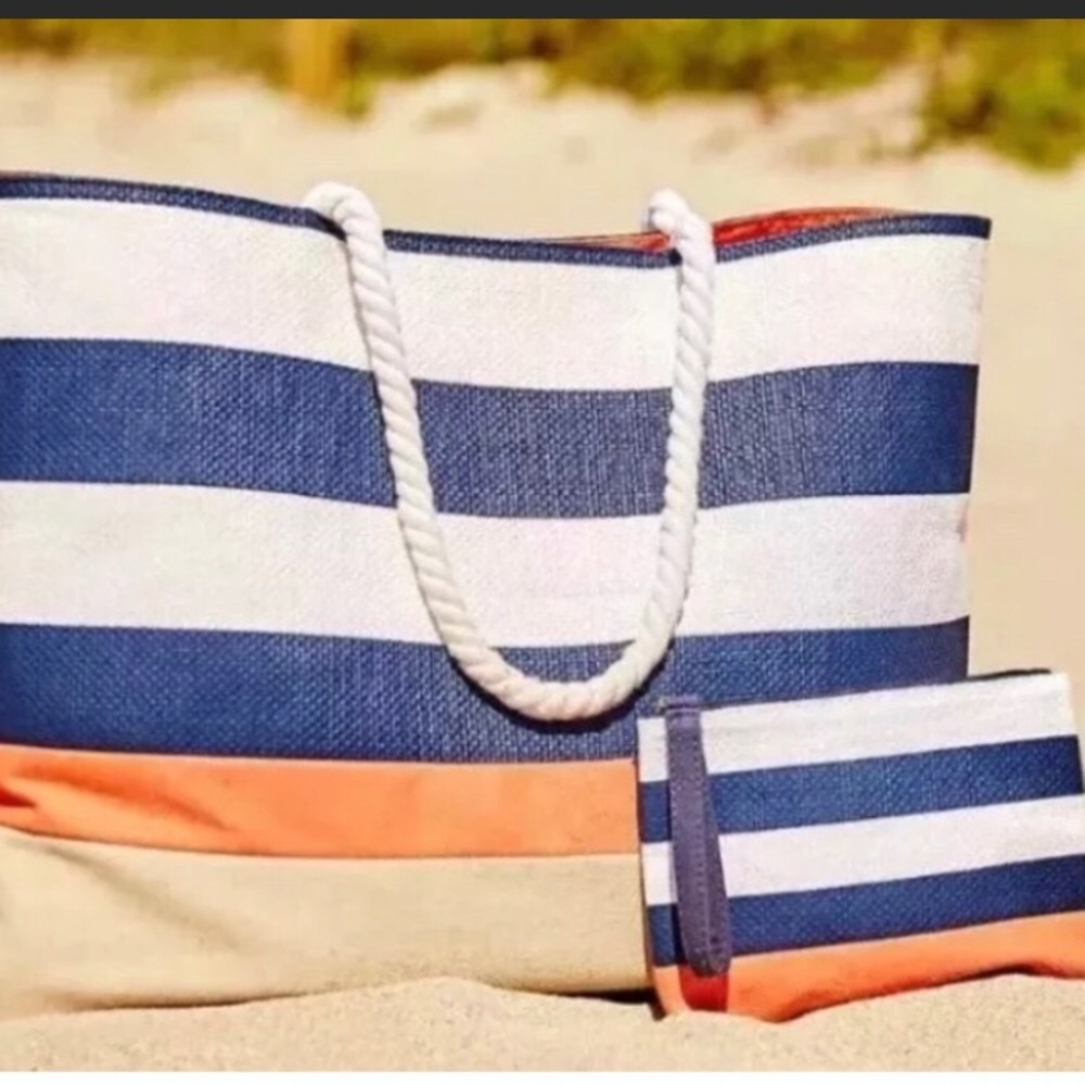 Dsw beach bag & wristlet: Used once